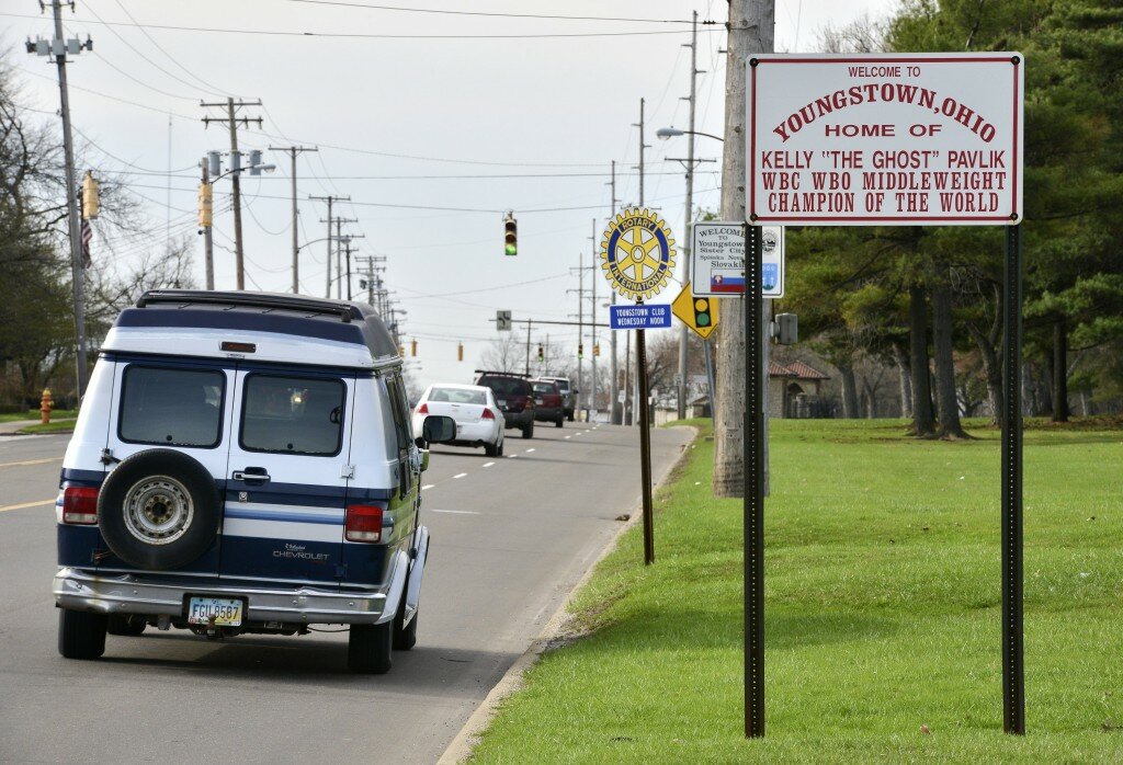 A sign leading into Youngstown, Ohio. John Rennison, Hamilton Spectator 
